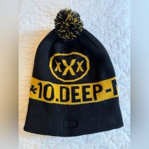 Black and Yellow 10.Deep Beanie